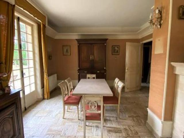 Maison vente à Compiègne, Cuts