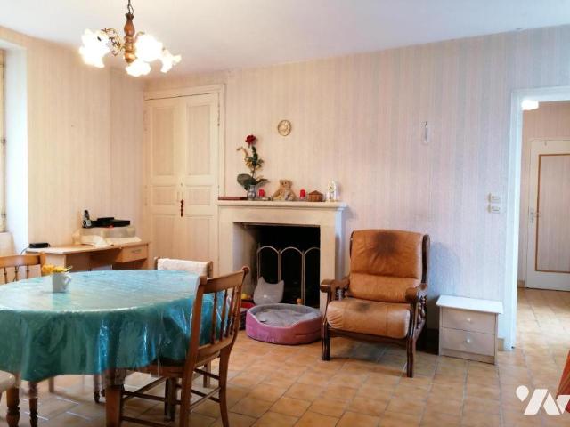 Maison vente à Loches, Descartes
