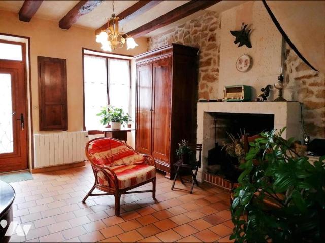 Maison vente à Loches, Descartes