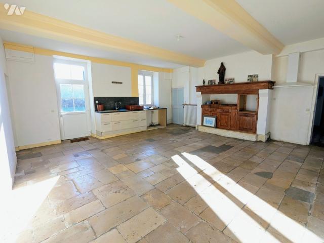 Maison vente à Bayeux, Deux-jumeaux