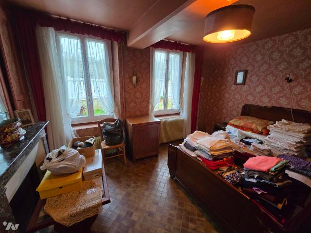 Maison vente à Sens, Dixmont