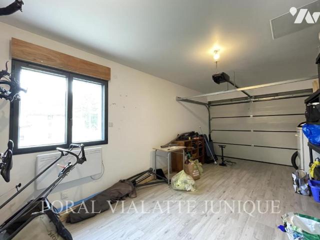 Maison vente à Belley, Douvres