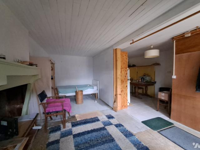 Maison vente à Saint-Jean-d'Angély, Les Eduts