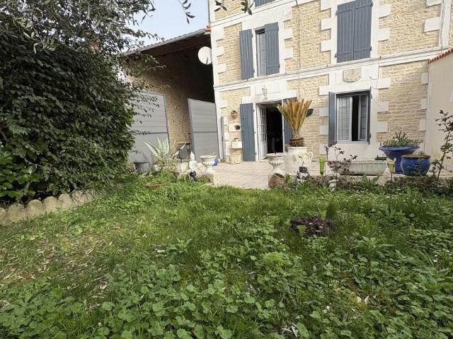 Maison vente à Niort, Epannes