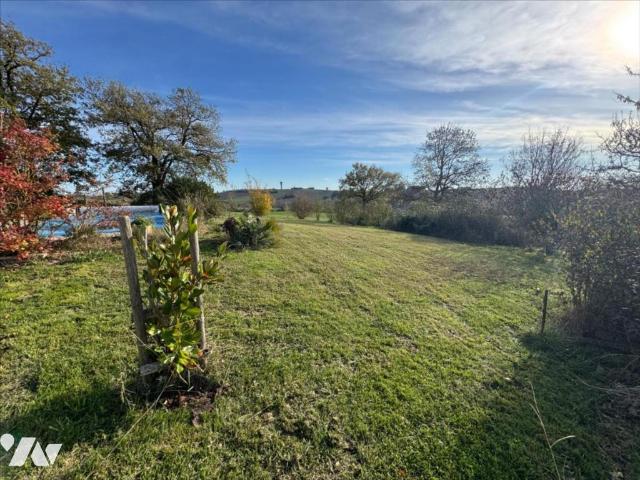 Maison vente à Nérac, Fieux