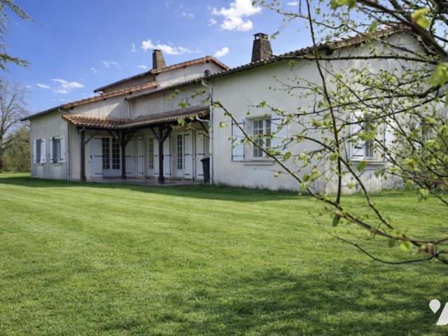 Maison vente à Niort, La Foye-monjault