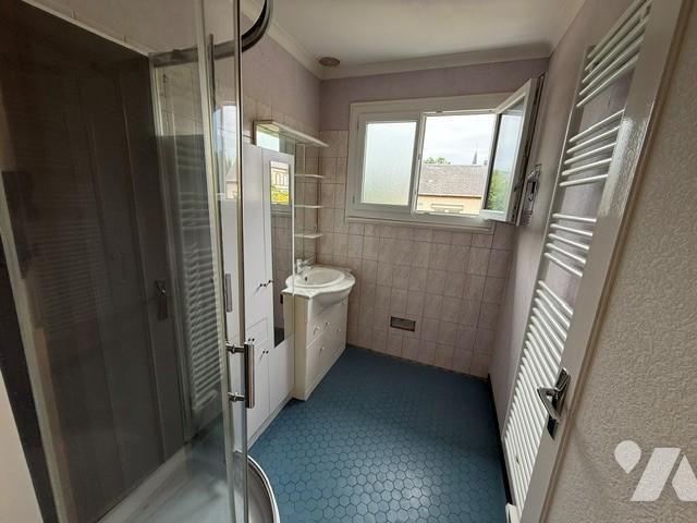 Maison vente à Bernay, Grand-camp