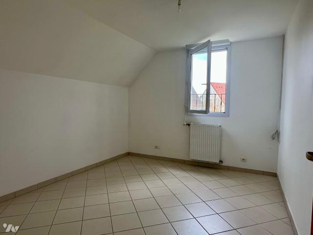 Maison vente à Saint-Quentin, Holnon