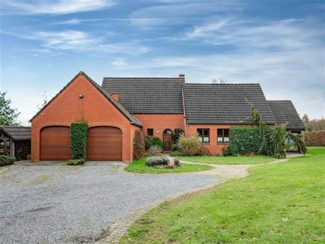 Maison vente à Houyet, Wallonie
