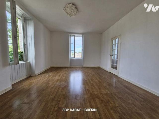 Maison vente à Avranches, Isigny-le-buat