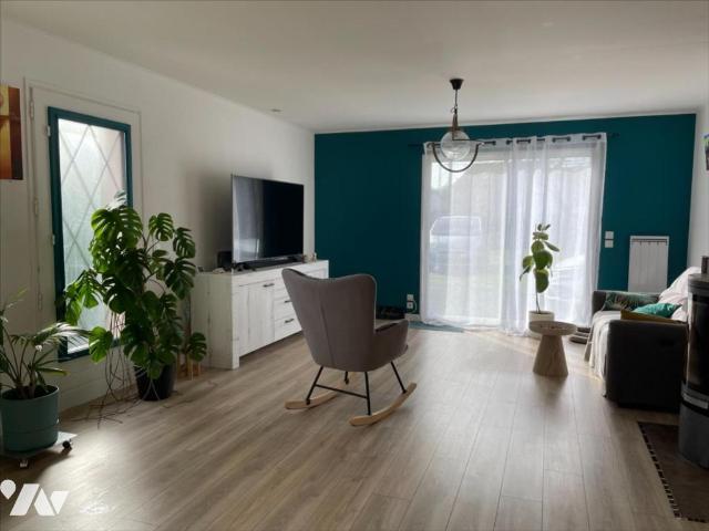 Maison vente à Saint-Jean-d'Angély, La Jarrie-audouin