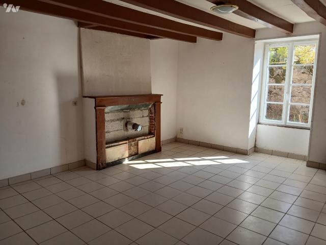 Maison vente à Bressuire, Largeasse