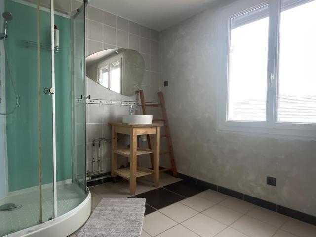 Maison vente à Nantes, Lège