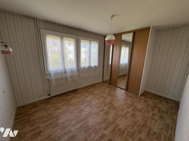 Maison vente à Niort, Magné