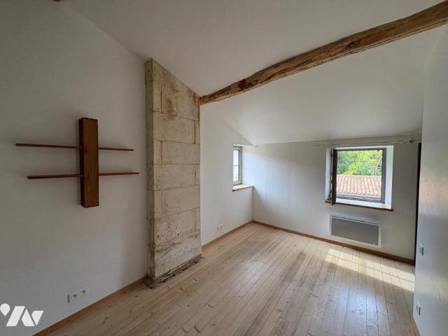 Maison vente à Niort, Magné