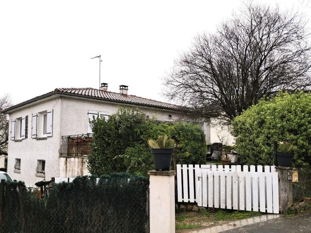 Maison vente à Saint-Jean-d'Angély, Matha