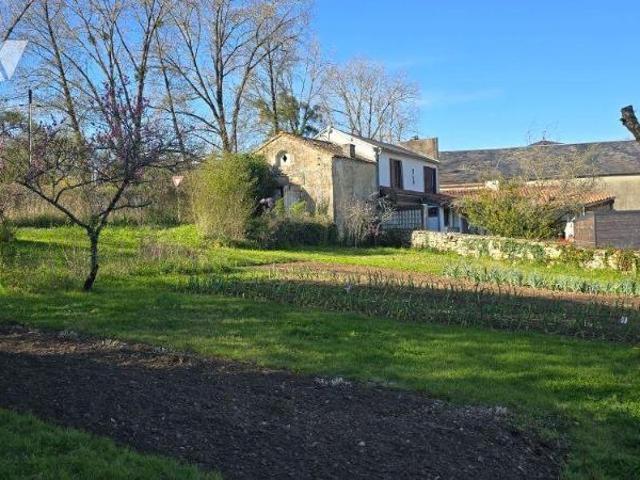 Maison vente à Niort, Mellé