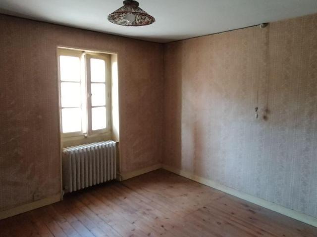 Maison vente à Niort, Mellé