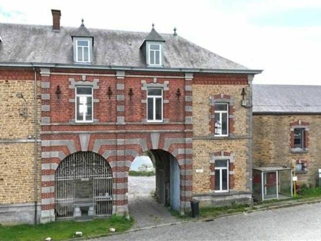 Maison vente à Mettet, Wallonie