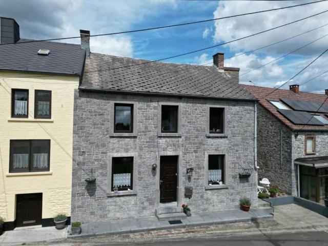 Maison vente à Mettet, Wallonie