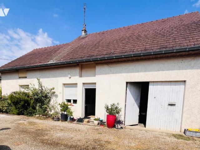 Maison vente à Vesoul, Molay