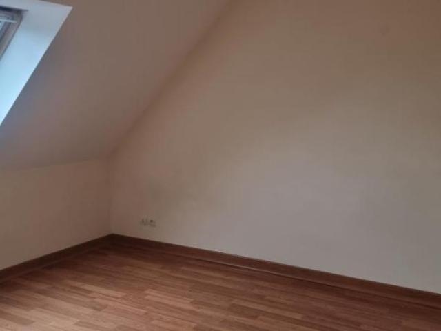 Maison vente à Tours, Monnaie