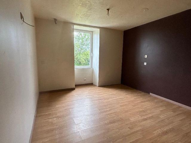 Maison vente à La Châtre, Montgivray