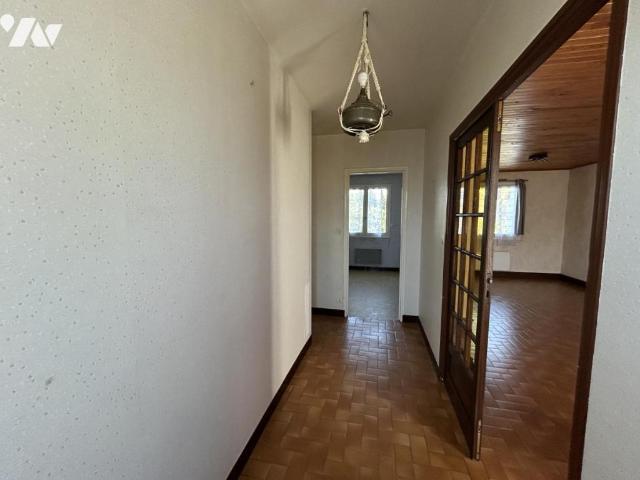 Maison vente à Laval, Montigné-le-brillant