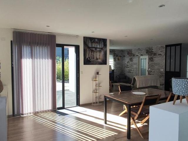 Maison vente à Angers, Montreuil-juigné