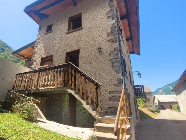 Maison vente à Saint-Jean-de-Maurienne, Montricher-albanne