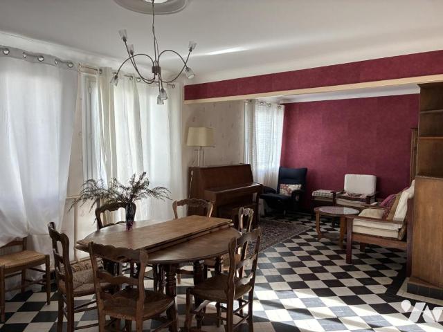 Maison vente à Montsûrs