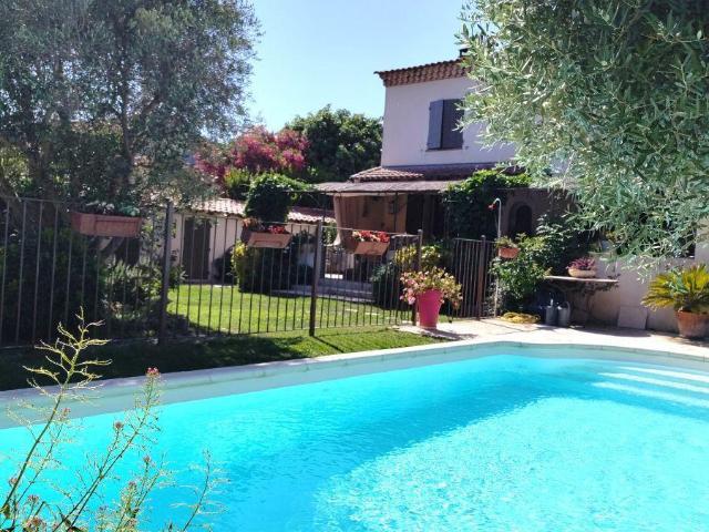 Maison vente à Arles, Mouriès