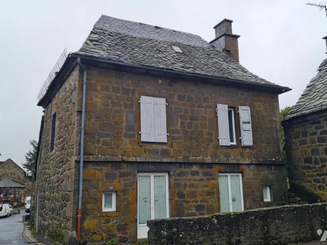 Maison vente à Mauriac, Moussages