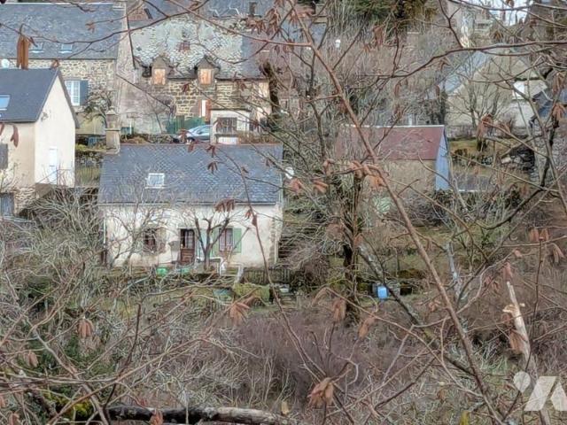 Maison vente à Mauriac, Moussages