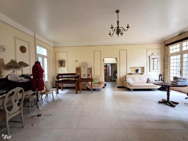 Maison vente à Saint-Jean-d'Angély, Néré