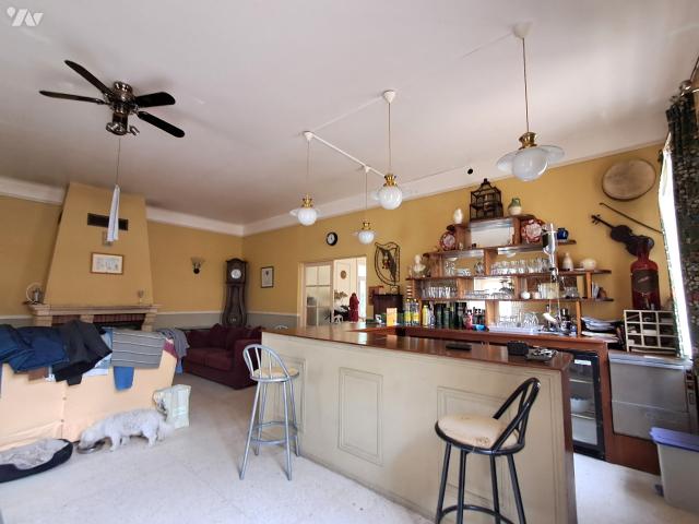 Maison vente à Saint-Jean-d'Angély, Néré