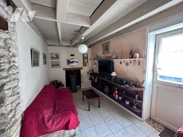 Maison vente à Saint-Jean-d'Angély, Néré