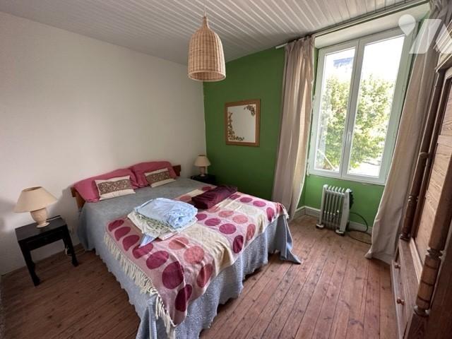 Maison vente à Saint-Jean-d'Angély, Néré