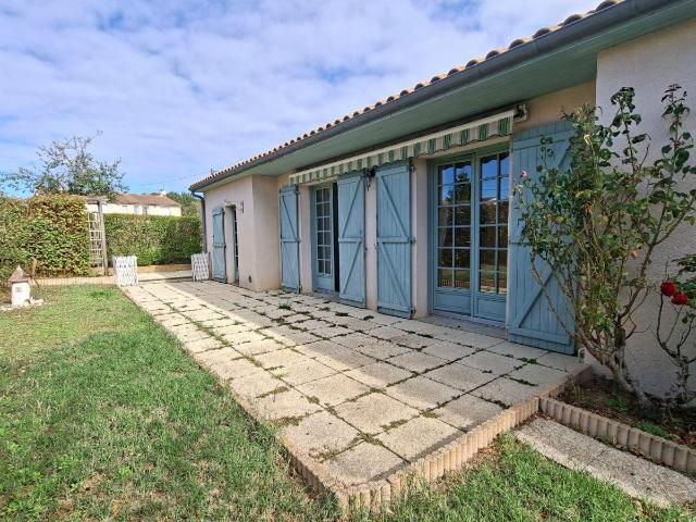 Maison vente à Nueil-les-Aubiers, Deux-Sèvres