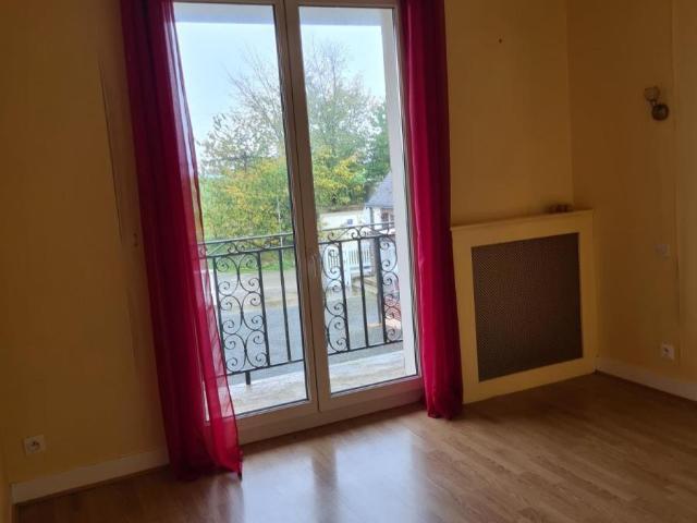 Maison vente à Chartres, Ollé
