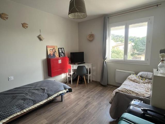 Maison vente à Narbonne, Ornaisons