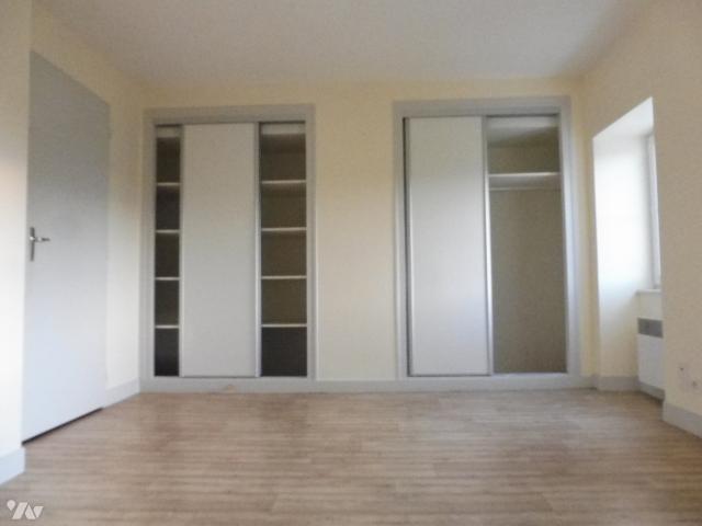 Maison vente à Saint-Jean-d'Angély, Paillé