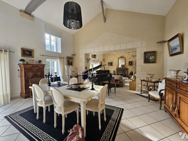 Maison vente à Bressuire, Nouvelle-Aquitaine