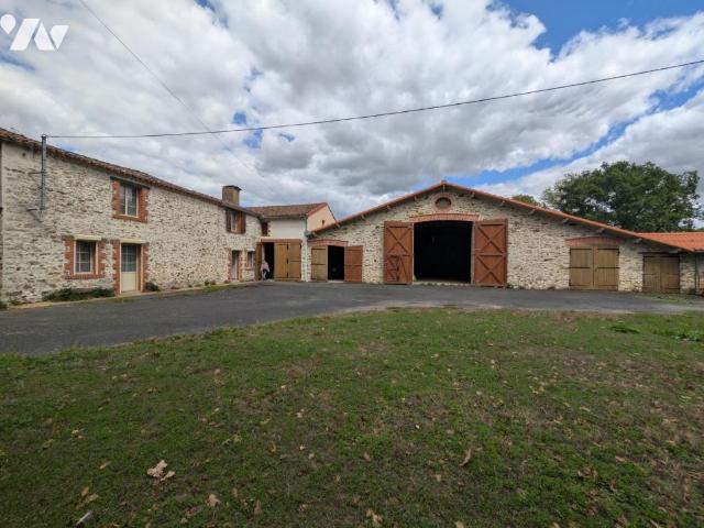 Maison vente à Planche, Saint-Rémy-des-Monts
