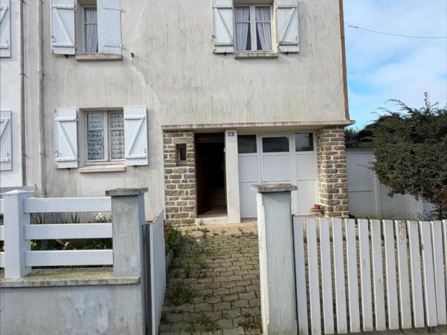 Maison vente à Pont-de-Buis-lès-Quimerch, Finistère