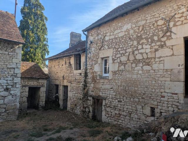 Maison vente à Chinon, Ports
