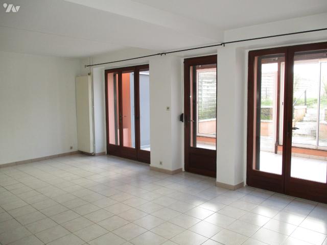 Maison vente à Sedan, Pouru-saint-remy