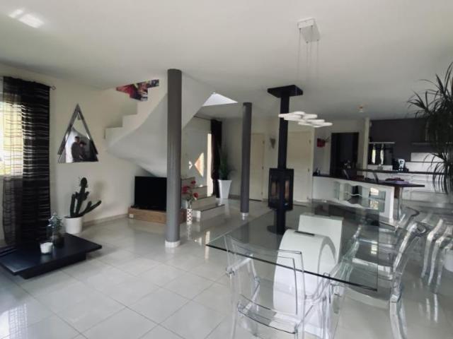 Maison vente à Pontarlier, Rochejean