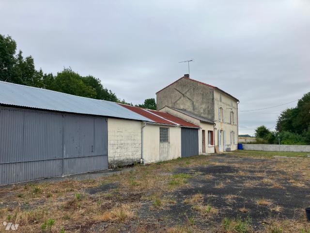 Maison vente à Saint-Jean-d'Angély, Romazières