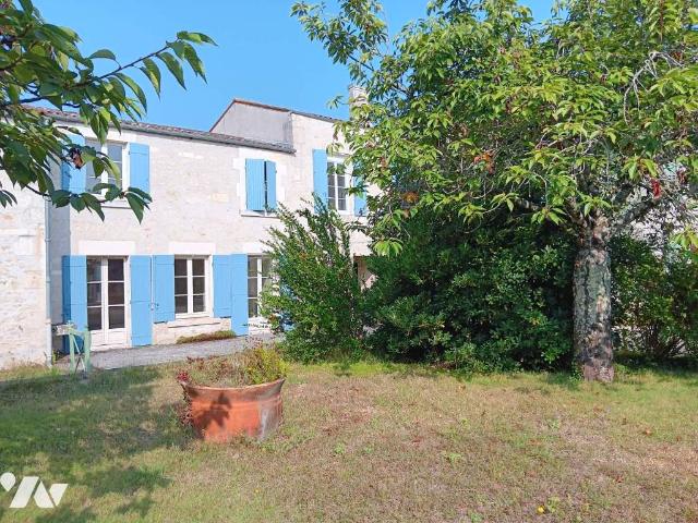 Maison vente à Saint-Jean-d'Angély, Nouvelle-Aquitaine